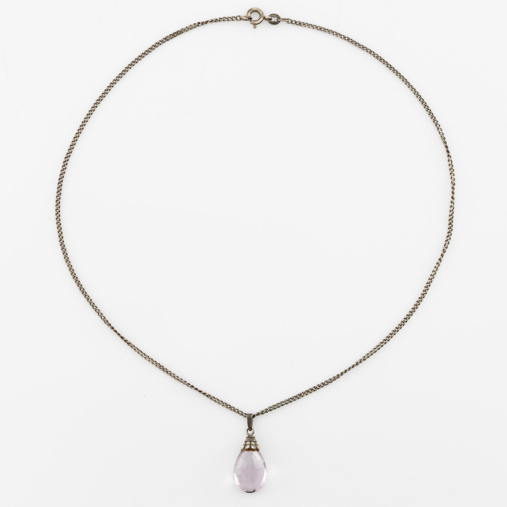 Necklace, silver with drop-cut amethyst and rose-cut diamonds.
