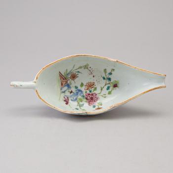 SÅSSNIPA, kompaniporslin. Qingdynastin, Qianlong (1736-95).