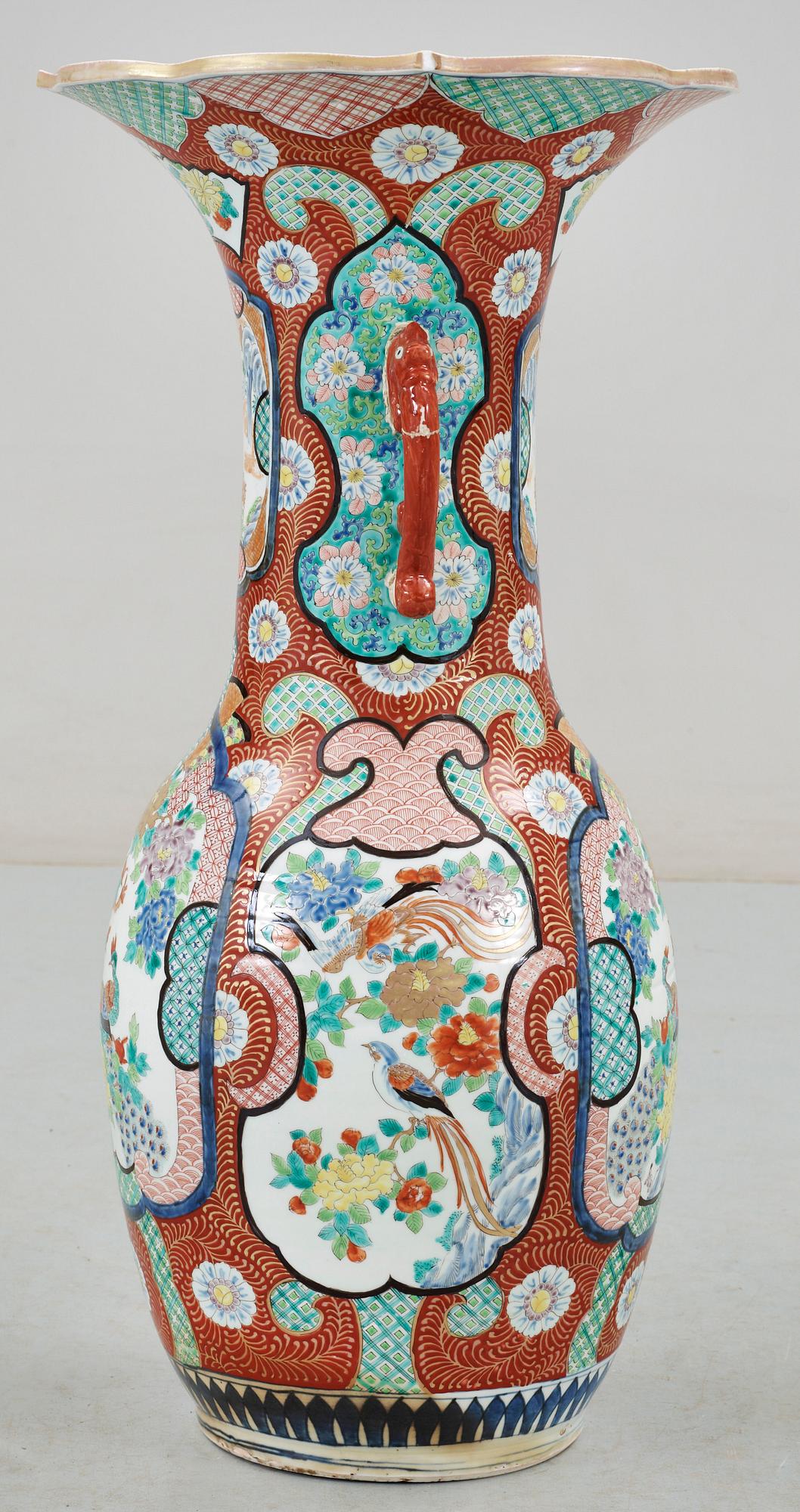 GOLVVAS, porslin, Meiji, Japan, omkring 1900.