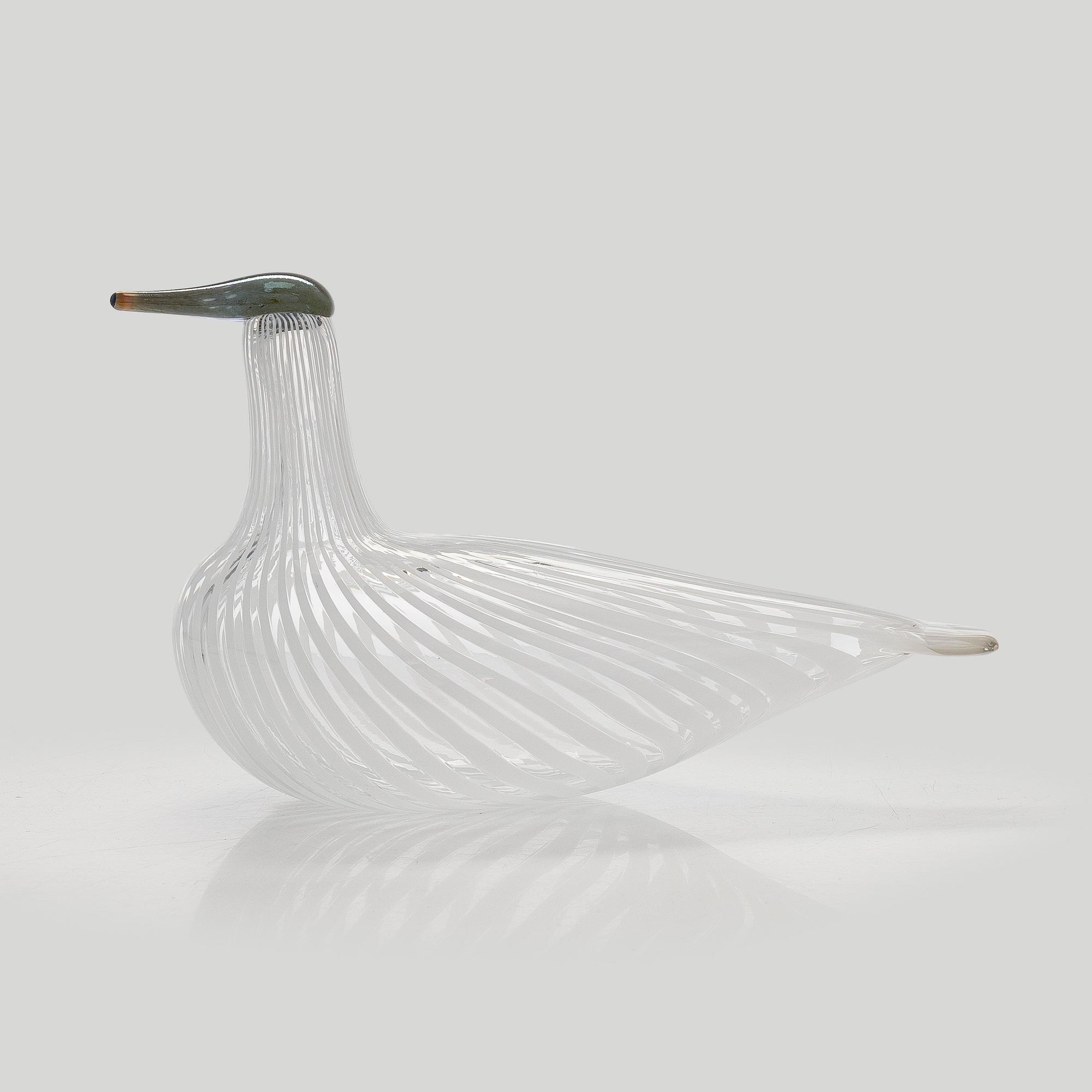 Oiva Toikka, a 'Scaup duck of Finland' glass bird, signed Suomen sotka Oiva Toikka Nuutajärvi 1992, numbered 126/1992.