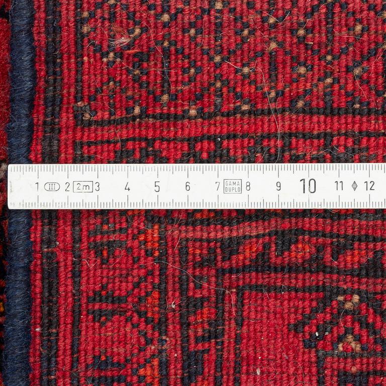 Matta, Afghanistan, 263 x 360 cm.