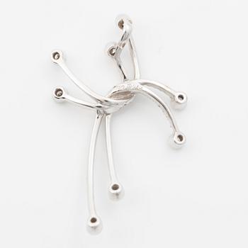 Pendant, 18K white gold with brilliant-cut diamonds.