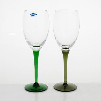 Saara Hopea, vinglas, 16 st, "Traviata", Notsjö, Nuutajärvi.