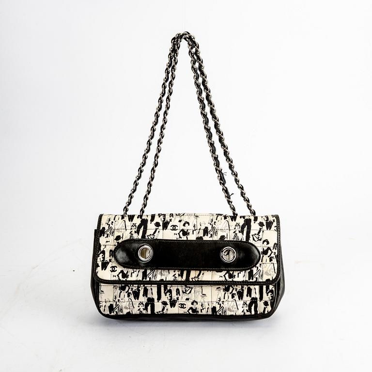 Chanel flap bag, väska, skor, scarf.