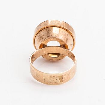 Elis Kauppi, Ring, 14K guld och bergskristall. Kupittaan Kulta, Åbo 1966.