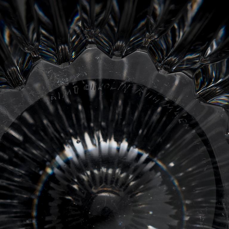 AIMO OKKOLIN, A Glass Bowl, 'Terälehdet' (Petals), signed Aimo Okkolin Riihimäen Lasi Oy.