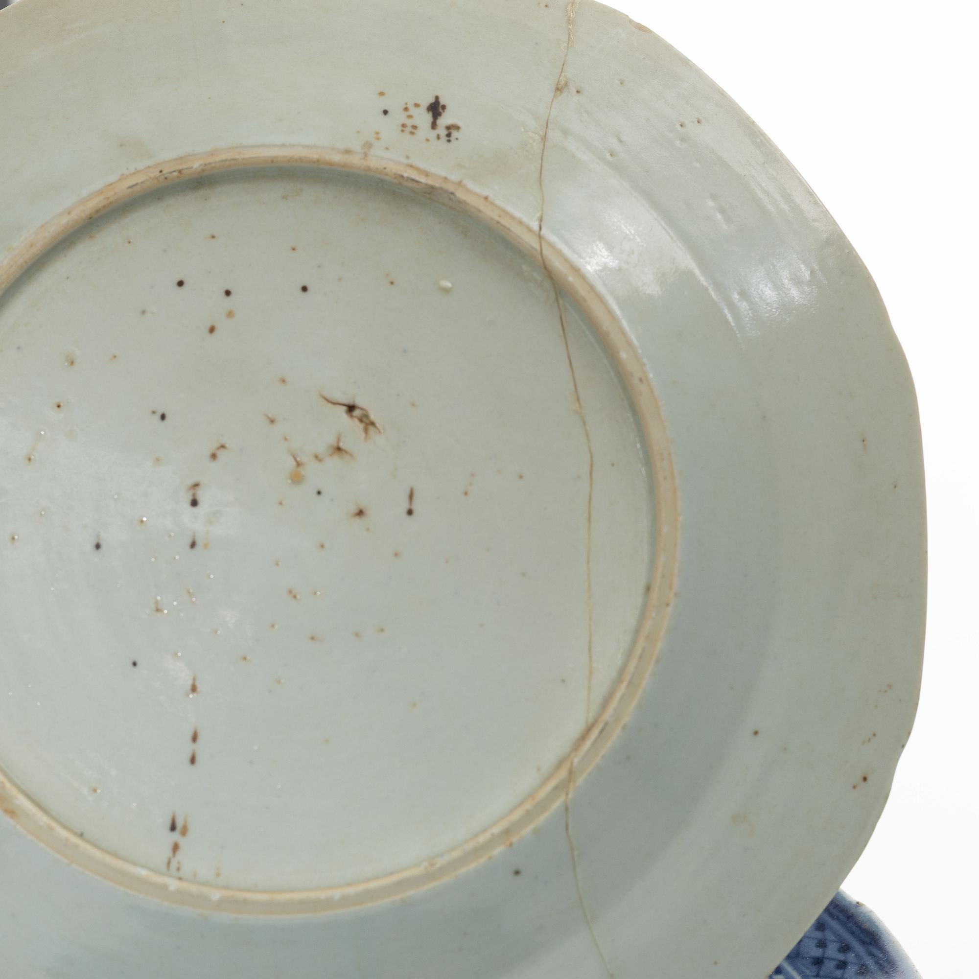 Tallrikar, 16 stycken, kompaniporslin, Kina, Qingdynastin, 1800-tal.
