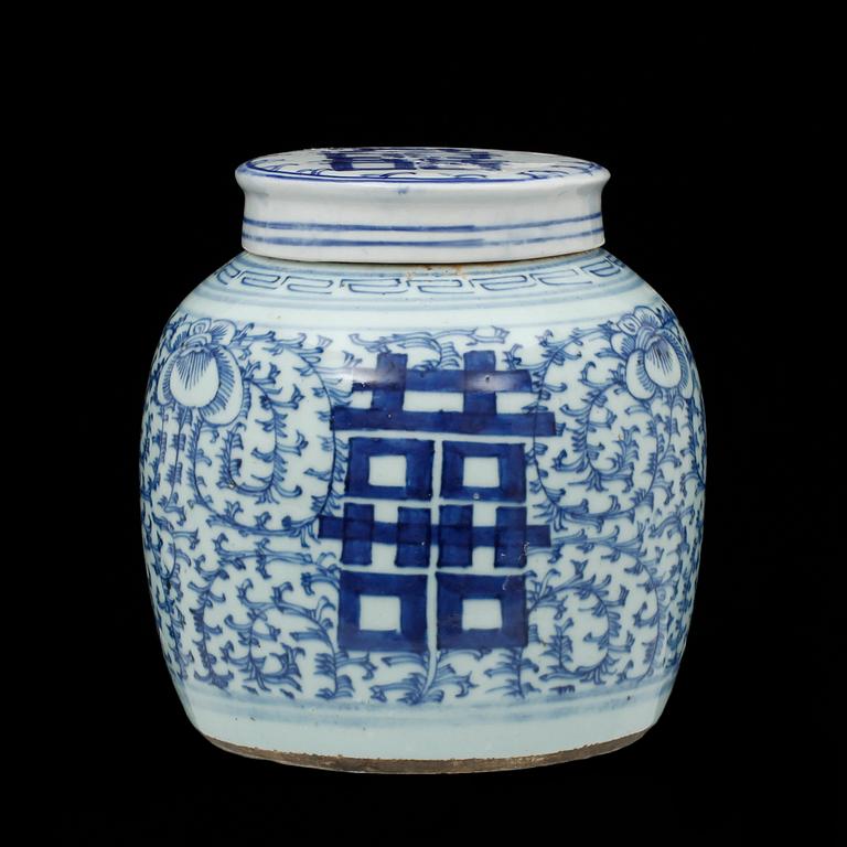 BOJAN med LOCK, porslin, Kina, Qingdynastin, 1800/1900-tal.