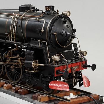 MODELL AV ÅNGLOK, modell A 1001, möjligen utfört av Sture Petterson, Kalmar. Bär datering 1926.