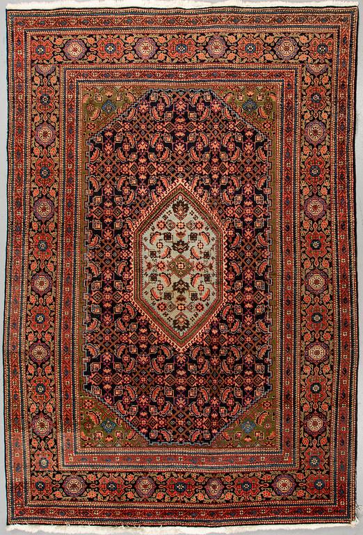 MATTO, Tabriz, ca 326 x 228 cm.