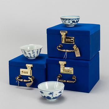 A group of three blue and white bowl, Ming dynasty (1368-1644).