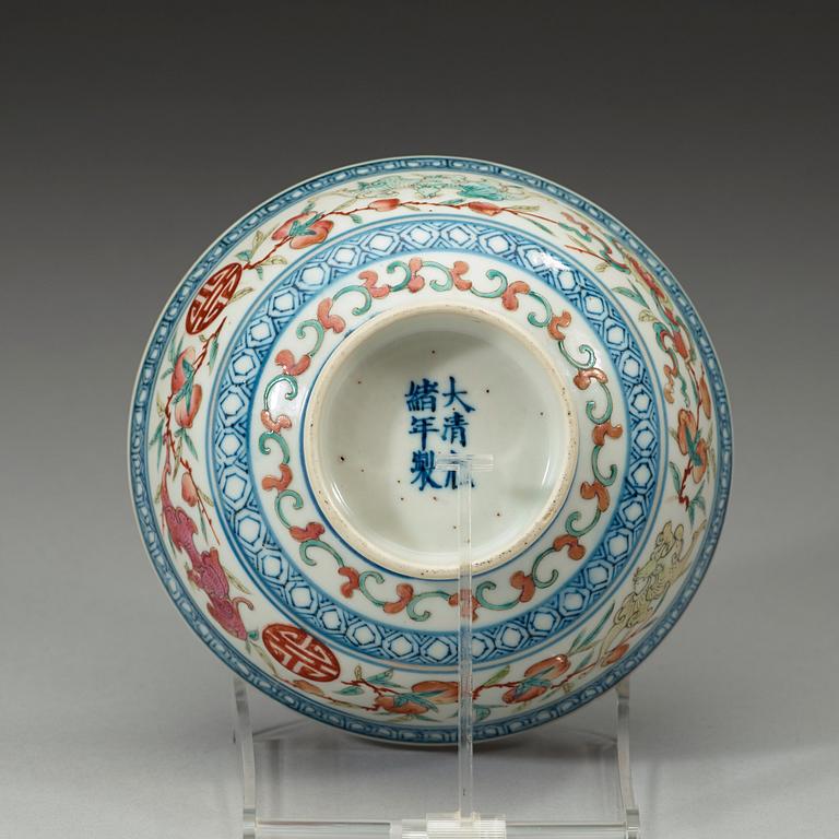 A famille rose and underglaze blue dragon bowl, late Qing dynasty, with Guangxus six character mark and of period.