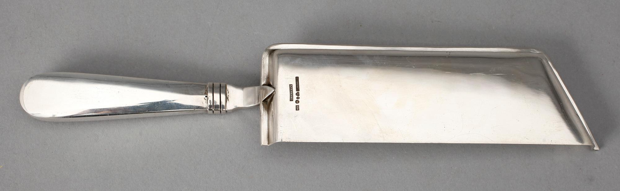 SERVERINGSSPADE, silver, Borgila, 1945, Tot vikt: 149 gram.
