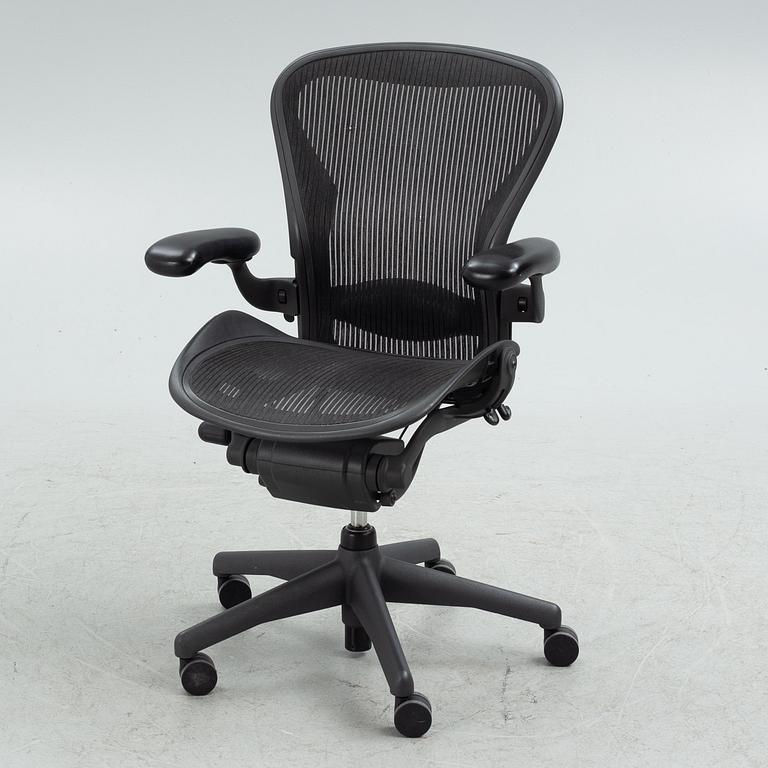 Don Chadwick/Bill Stump, skrivbordsstol, "Aeron", Herman Miller.