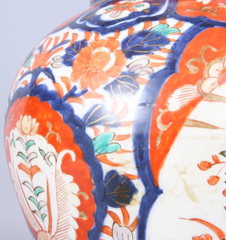 BORDSLAMPA, porslin, Kina, 1800/1900-tal.