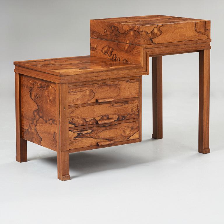 A Carl Hörvik modernist palisander desk by Nordiska Kompaniet for the 1930 Stockholm Exhibition, Sweden.