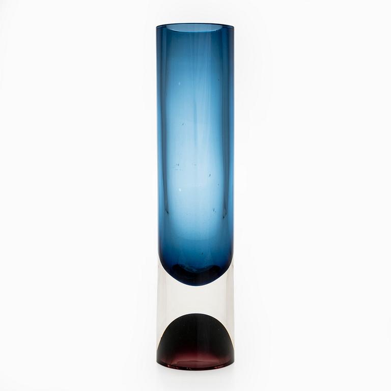 Tapio Wirkkala, 'Double-Headed' glass vase signed Tapio Wirkkala 3582.