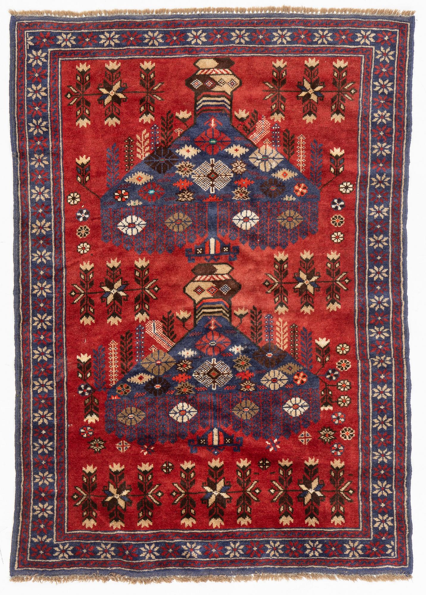 A carpet, circa 133 x 93 cm.