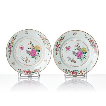 A set of 12 famille rose dishes, Qing dynasty, Qianlong (1736-95).