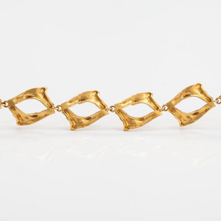 Helky Juvonen, Armband, 14K guld. Westerback, Helsingfors 1972.