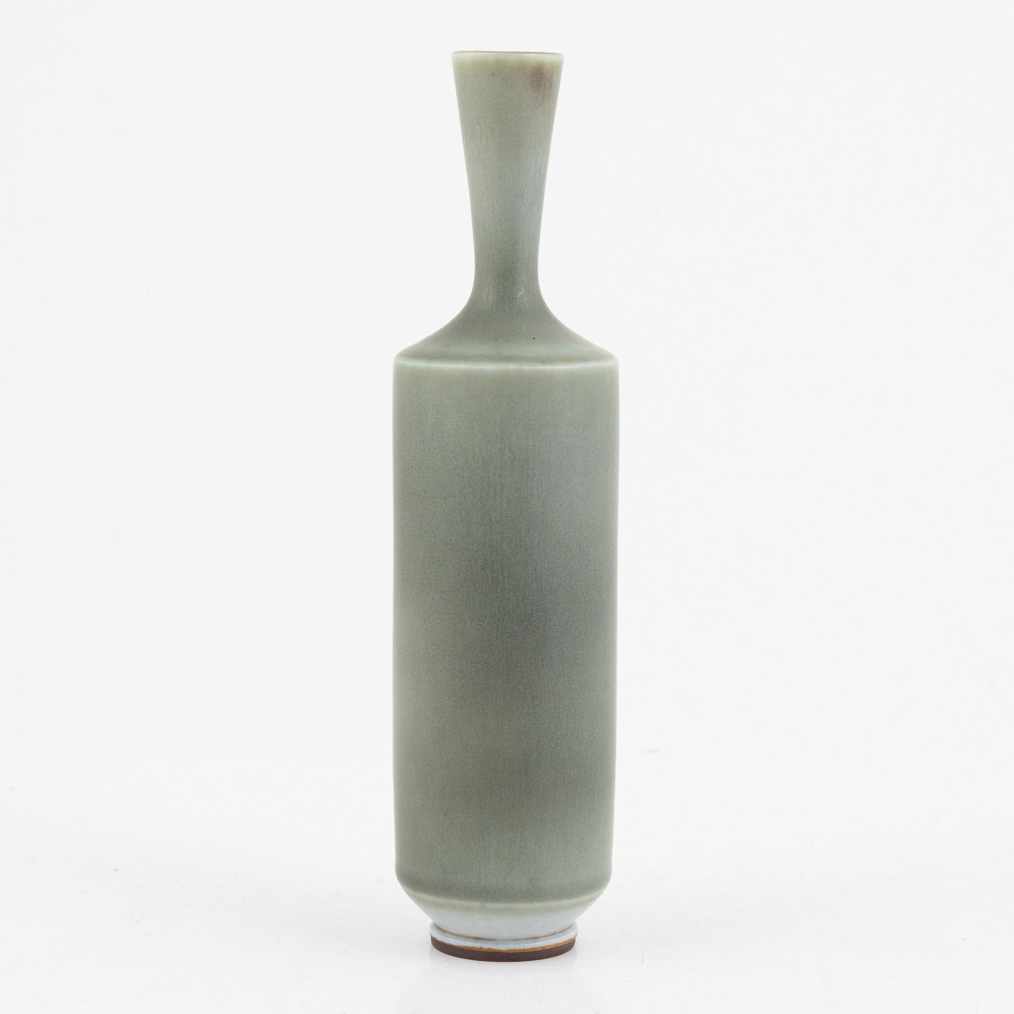 Berndt Friberg, a vase, Gustavsbergs studio 1963.