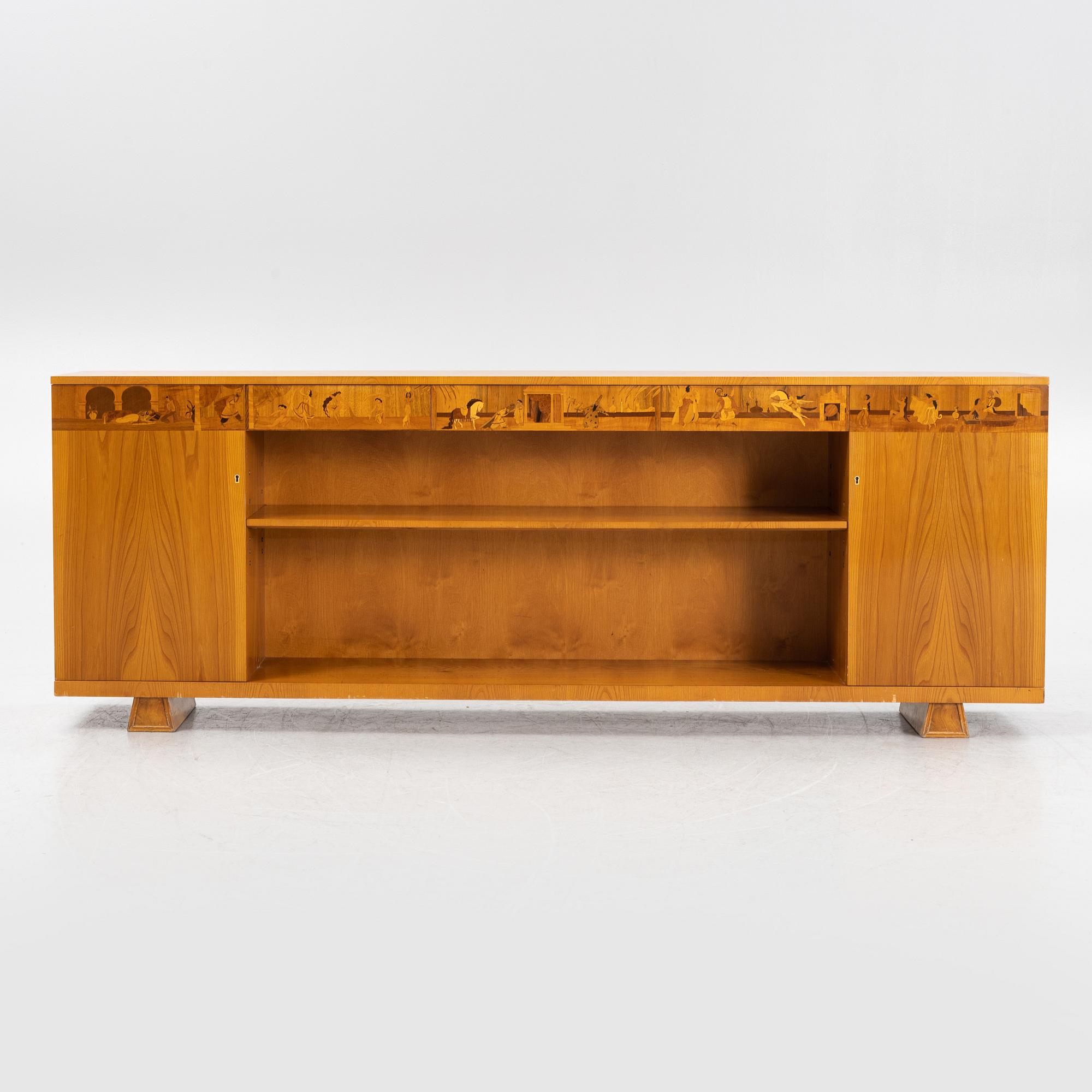 Bokhylla, "Tusen och en natt”, troligen Mjölby Intarsia, 1930-tal.