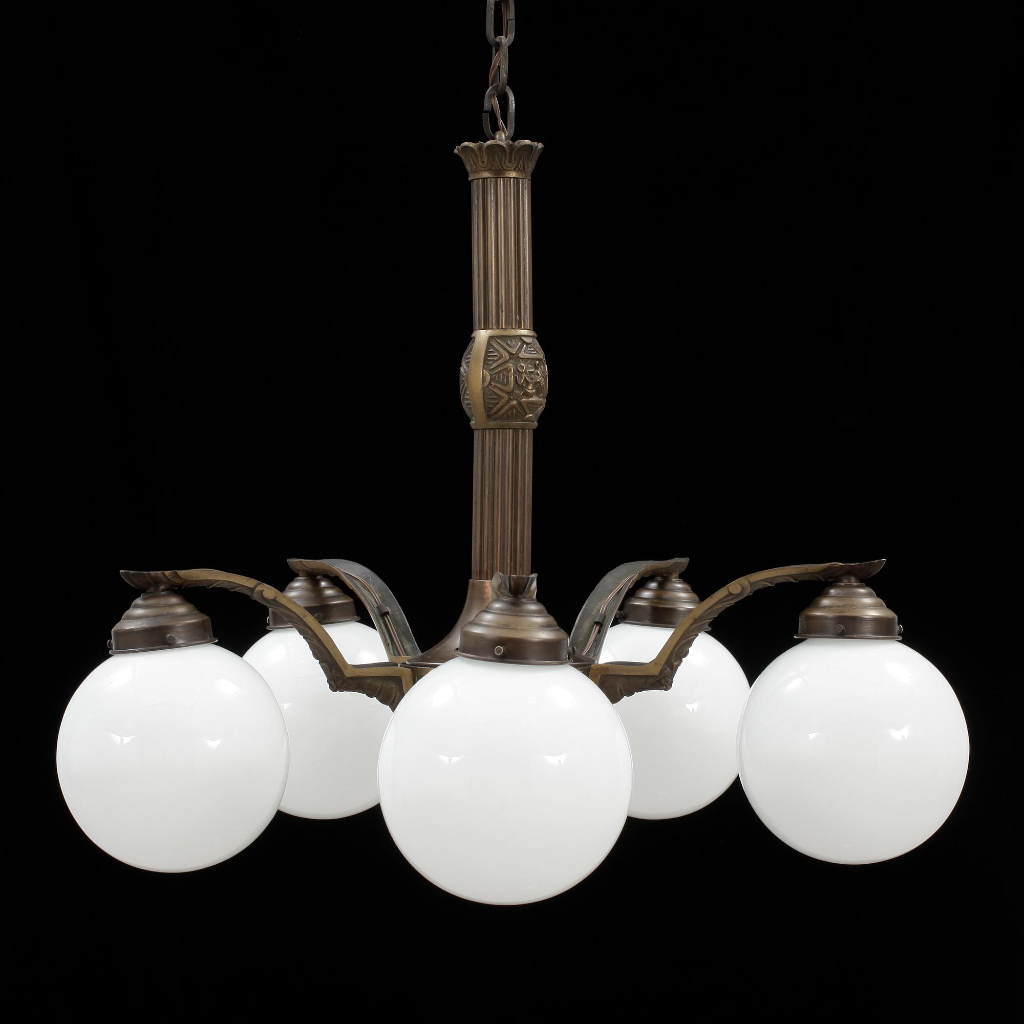 TAKLAMPA, 1920-tal. Höjd ca 52 cm.