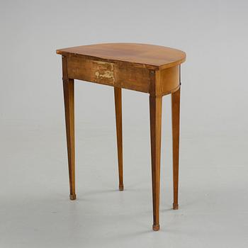 VÄGGBORD, gustaviansk stil, 1800-talets andra hälft.