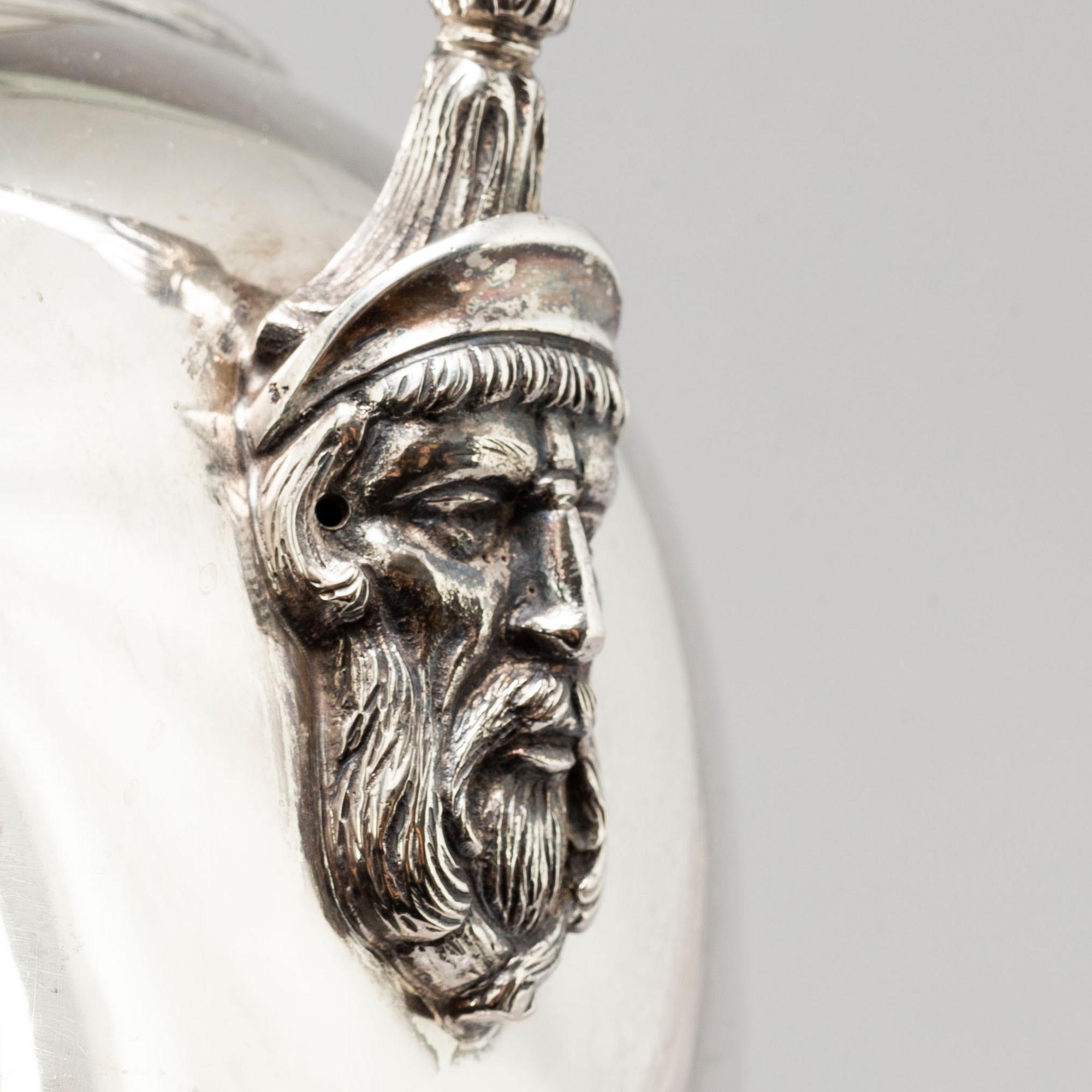 Prakturna, silver 800/1000. Utländska stämplar 1900-tal. Louis XVI-stil.