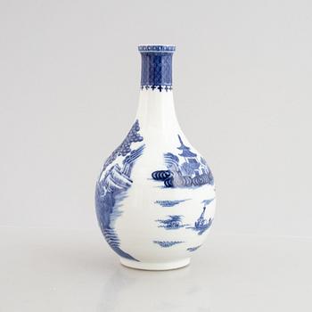 Vas, porslin. Qingdynastin, Jiaqing (1796-1820).