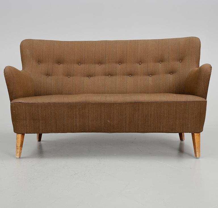 SOFFA. 1900-talets mitt.