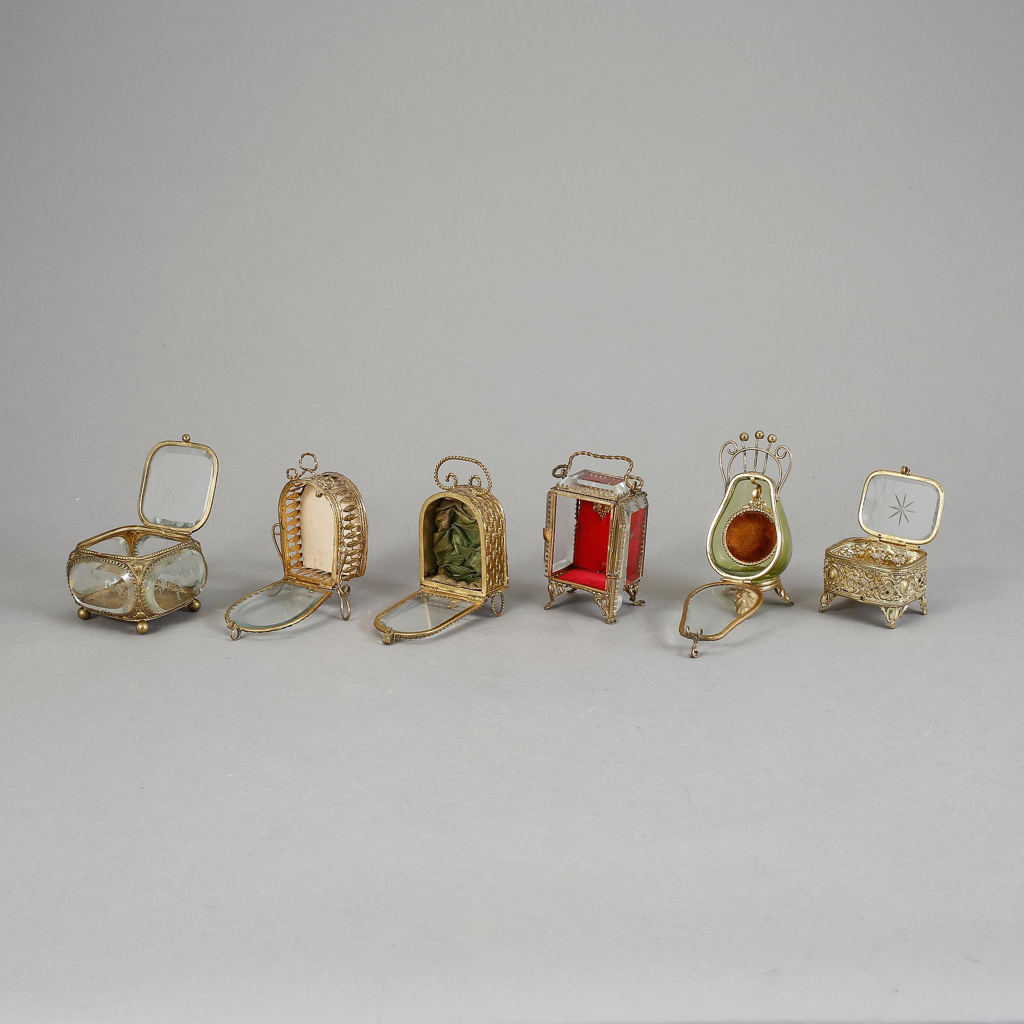 FICKURSSTÄLL, 6 st. mässing och glas. Omkring 1900.