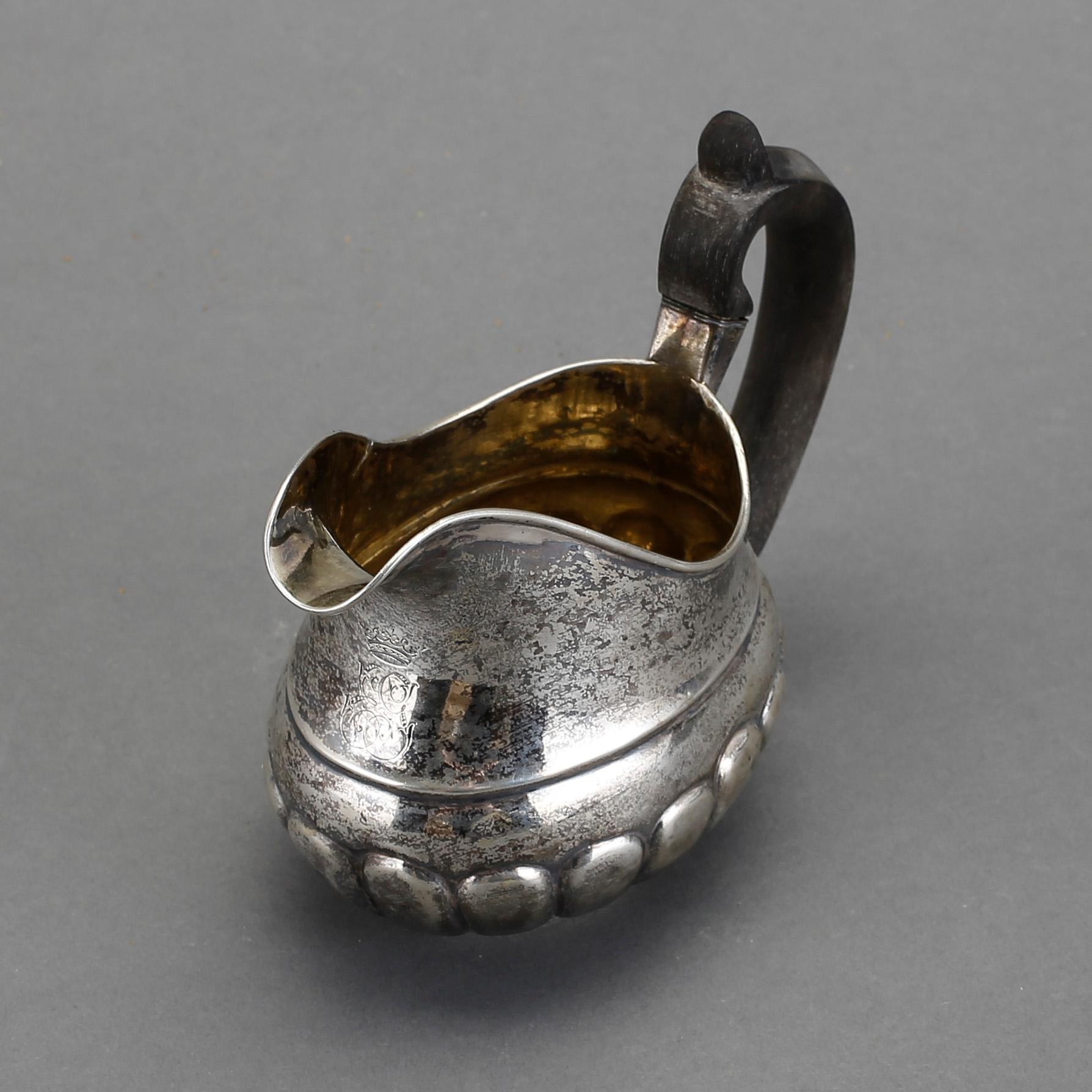 GRÄDDKANNA, silver, St Petersburg, senempire, 1800-talets första hälft/mitt. vikt 114 gram.