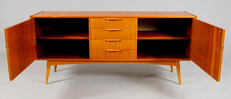 SIDEBOARD, 1960-tal.