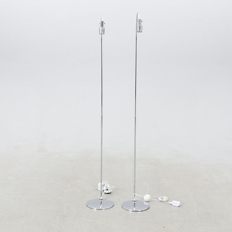 Golvlampor ett par Öia belysning 2000-tal.