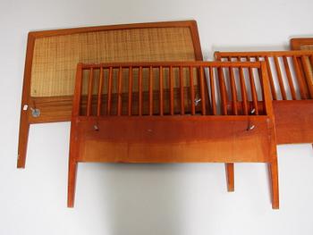 SÄNGGAVLAR, 2 par. 1900-tal.