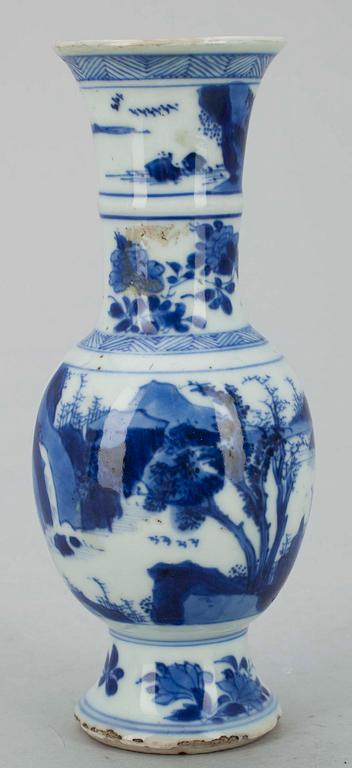 VAS, porslin, Kina, Qingdynastin, Kangxi (1662-1722).