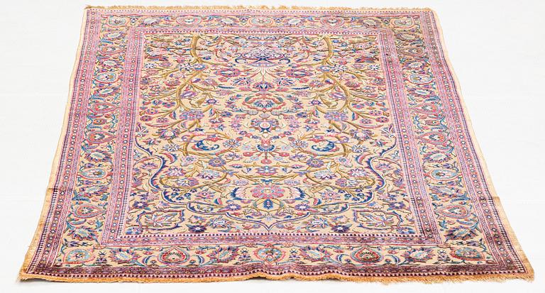 A rug, semi-antique, silk Kashan relief (souf), ca 196 x 129.5 cm (as well as 1,5 cm flat weave at one end).