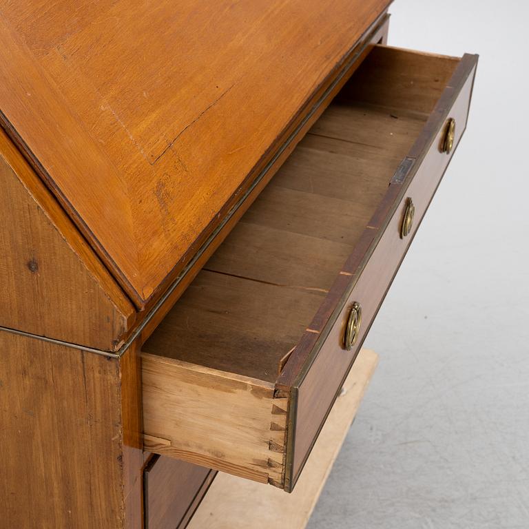 A late Gustavian mahogany secretaire from the early 19th century.
