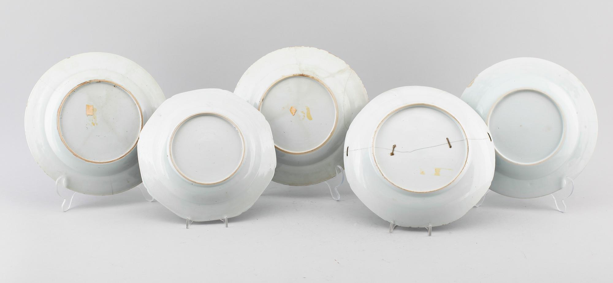 TALLRIKAR, 5 st, porslin, Kina, Qianlong 1736-1795.