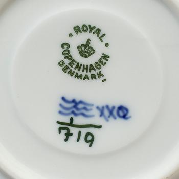 ROYAL COPENHAGEN, mat- och kaffeservisdelar, 41 delar, Musselmalet,