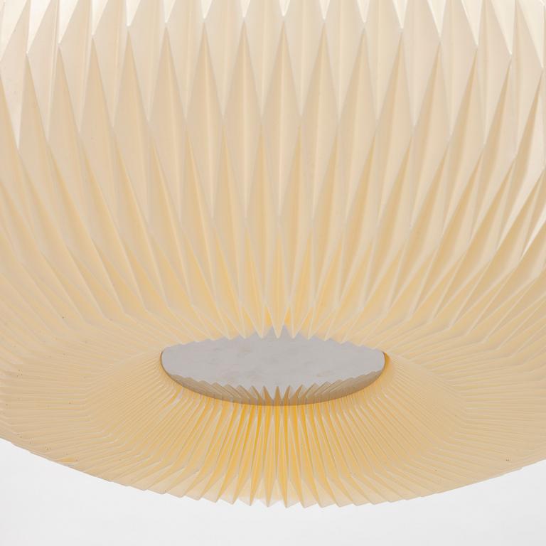 Lisa Navne, taklampam "195 B Donut", LeKlint Danmark.