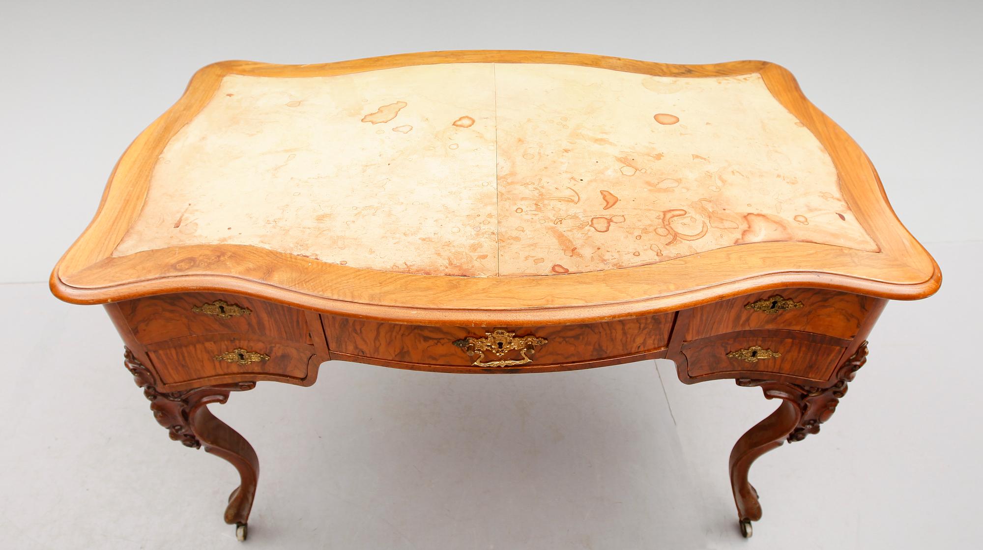 SKRIVBORD, nyrokoko, 1800-talets andra hälft.