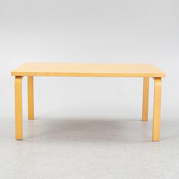 Alvar Aalto, a birch coffee table, second part of the 20th Century.
