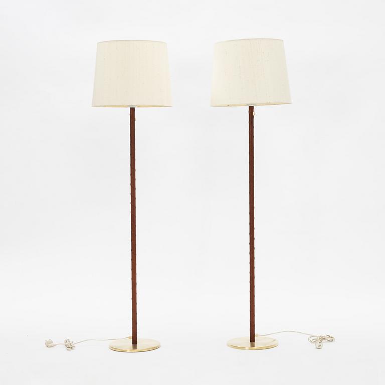 A pair of floor lamps, second half of the 20th Century.