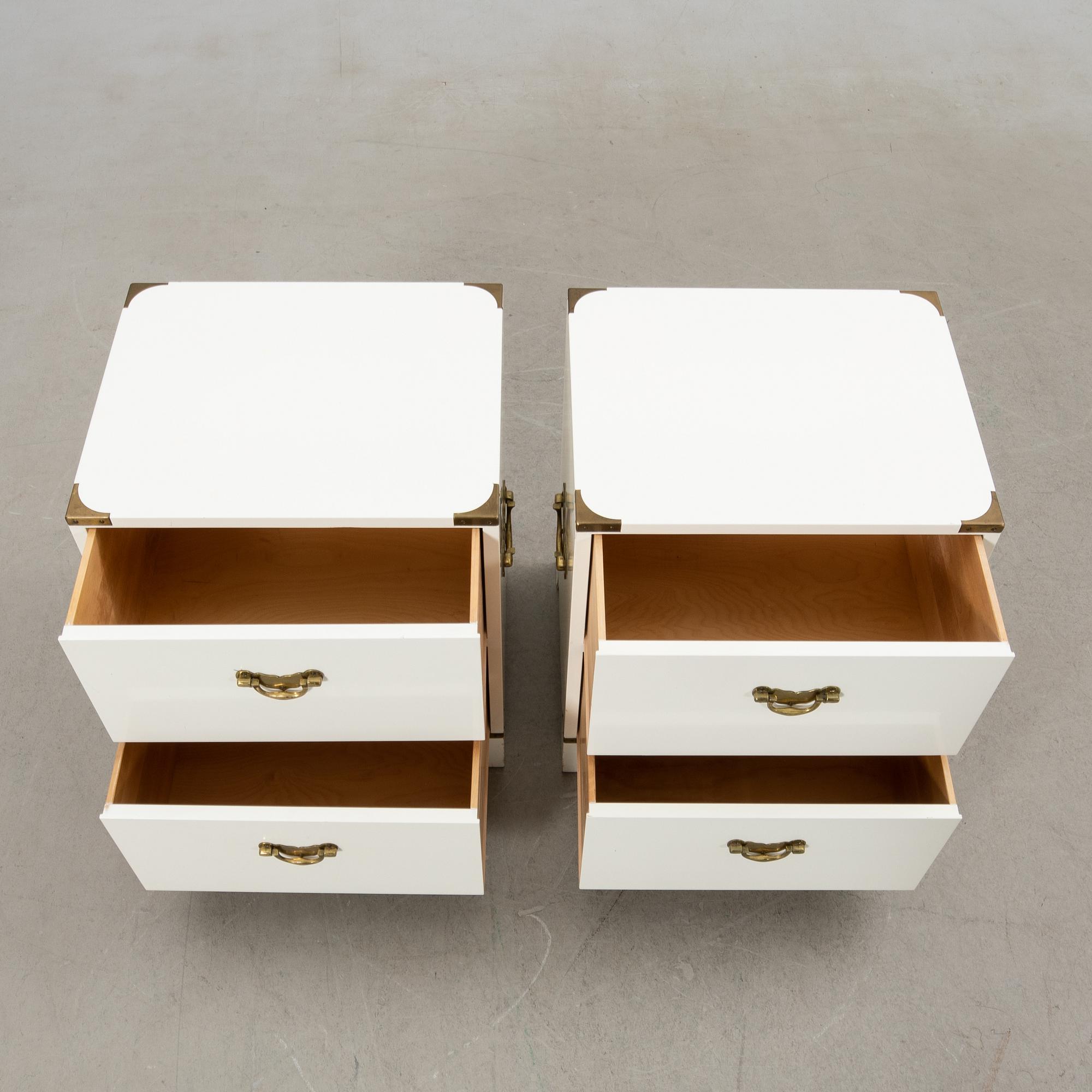 Sängbord, ett par, NK (Nordiska Kompaniet) 1900-talets senare del.