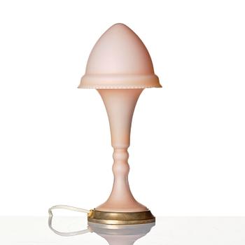 Harald Notini, a Swedish Grace table lamp model "6801", Arvid Böhlmarks Lampfabrik, Stockholm, 1920s.
