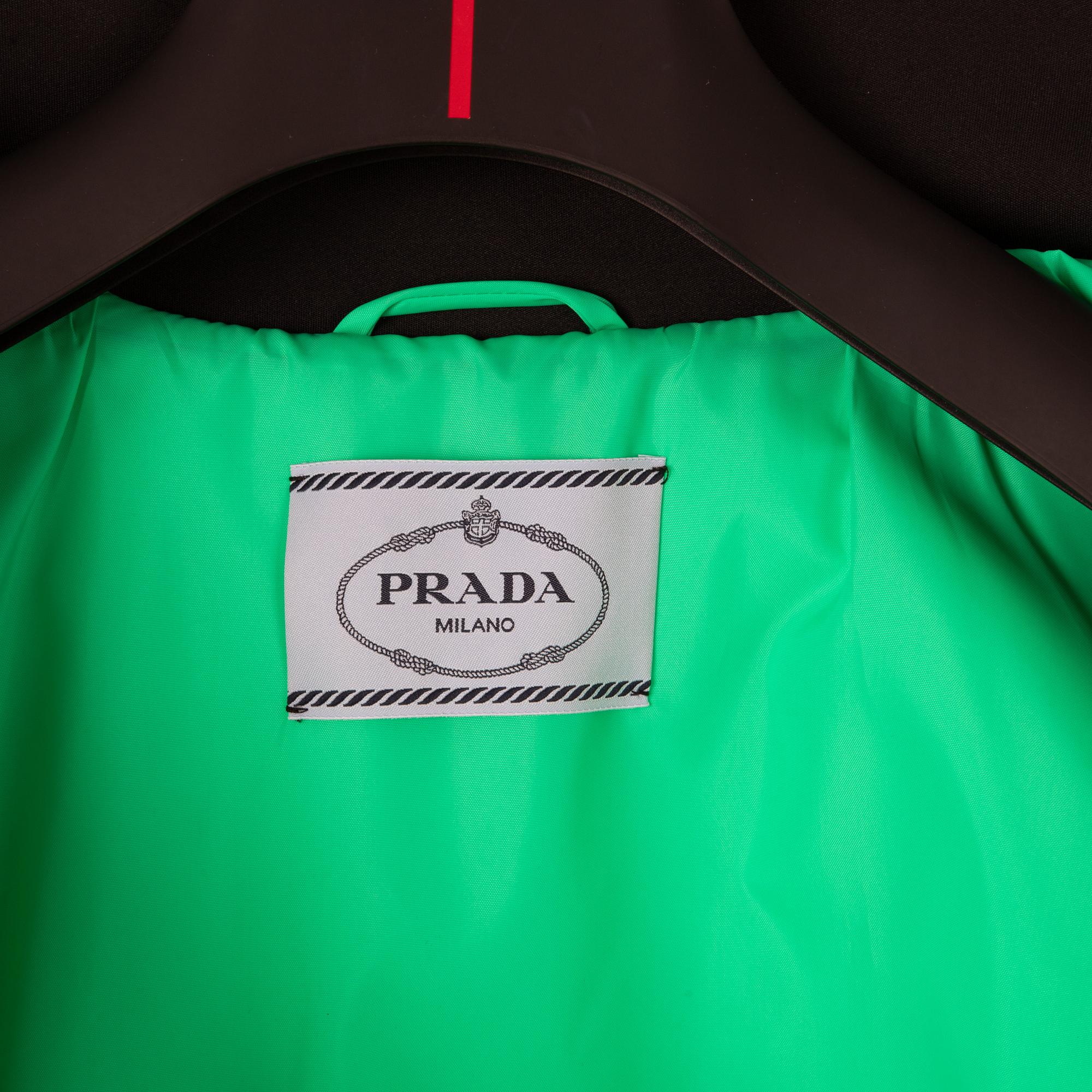 Prada, jacka, storlek XS.