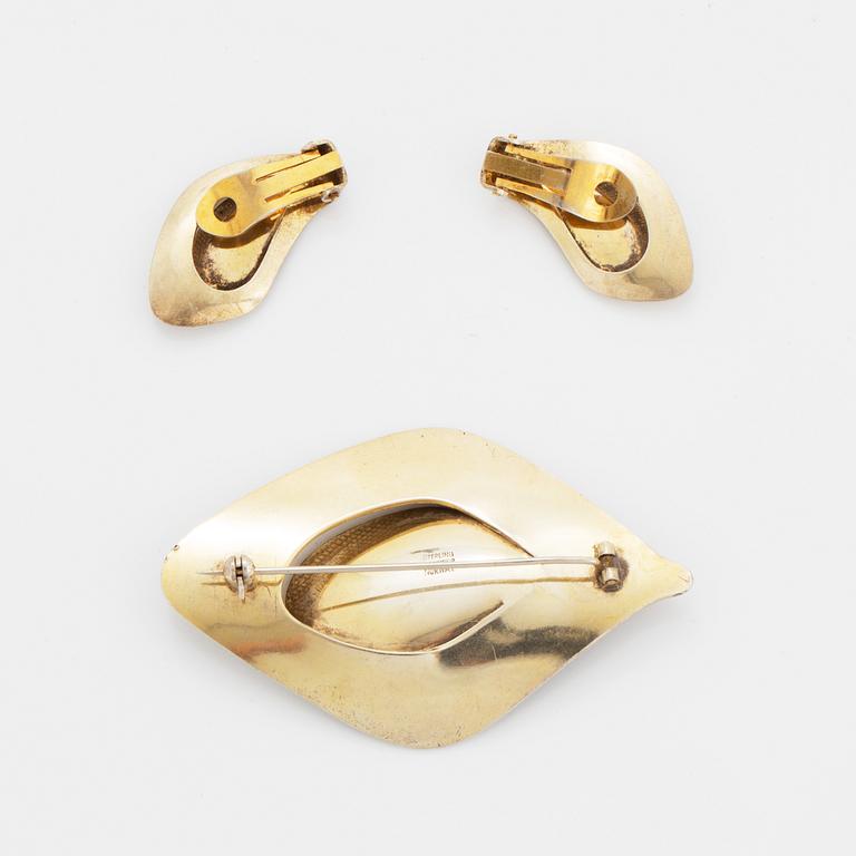 Grete Prytz-Kittelsen för J.Tostrup, örhängen samt brosch, "Med speil" sterlingsilver med grön emalj. Norge.