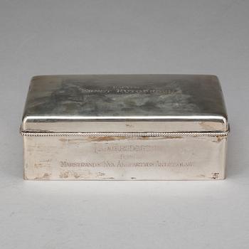 CIGARRLÅDA, silverhalt 835. Importstämplar.